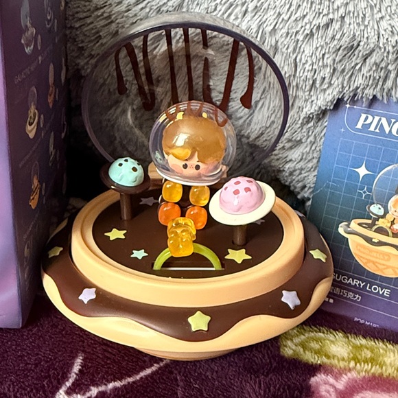 Authentic Pop Mart Pino Jelly Romantic Ring Box series 3 - Picture 2 of 9